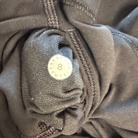 Women’s Lululemon Black Mesh Panel Leggings Size 8 Wonder Under inseam 28 - Picture 9 of 9